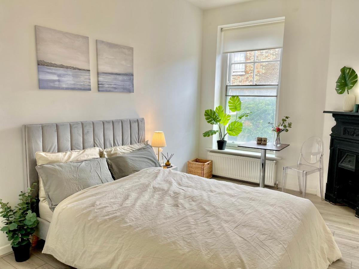 Archway Station Big Bedroom Flat Londra Esterno foto
